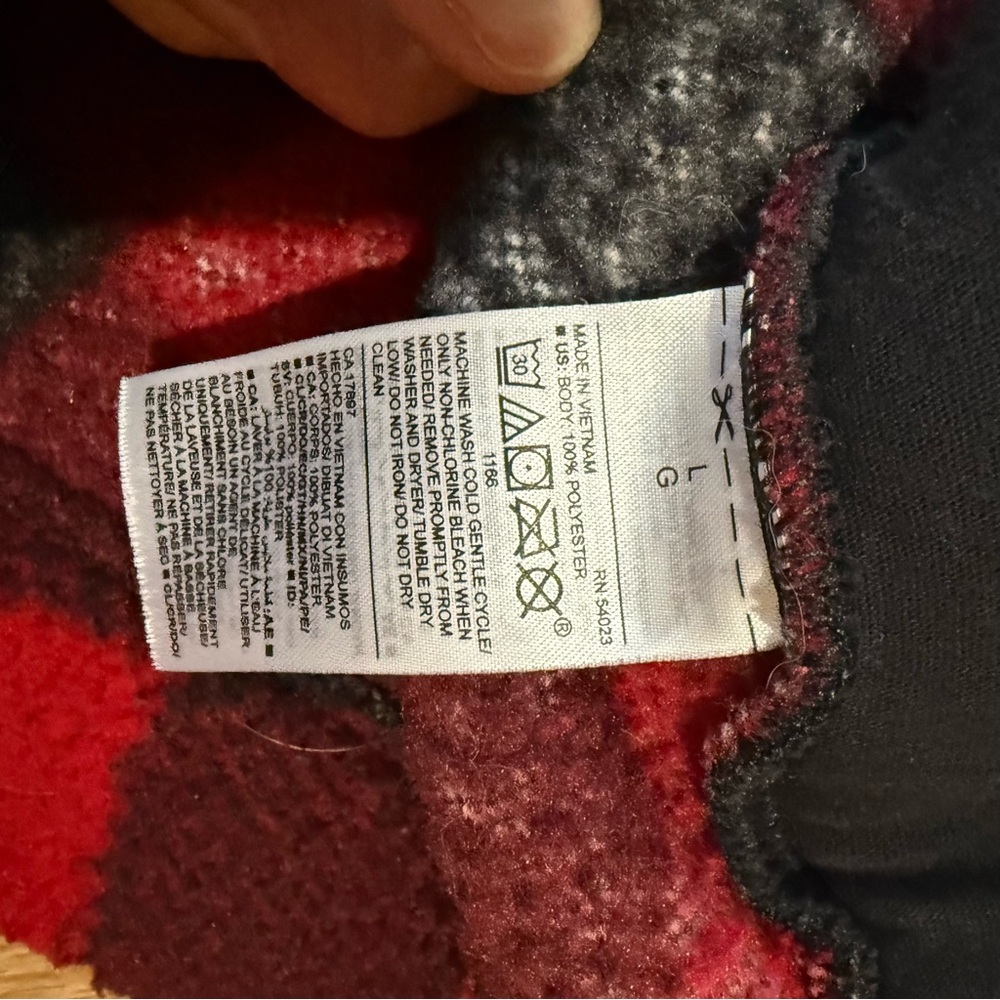 Old Navy Women’s Pull Over fleece Buffalo Plaid‎ size L - Picture 6 of 6